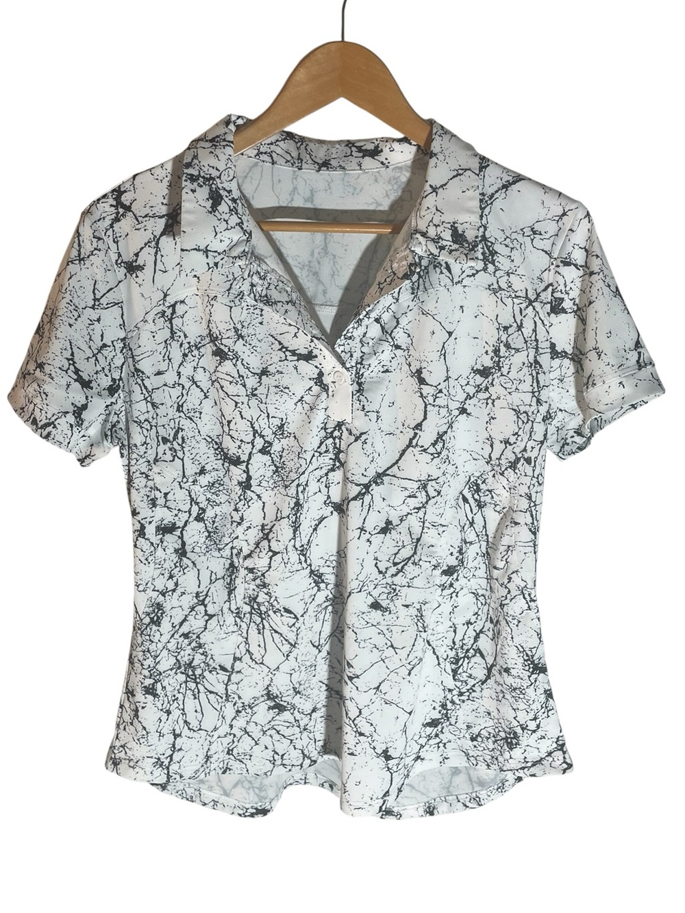 C23- TFSOD Women’s White Marble-Print Short Sleeve Button Golf Shirt